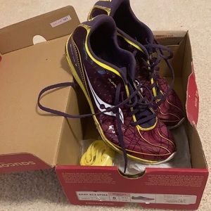 Saucony Shay XC3 Spike running shoes